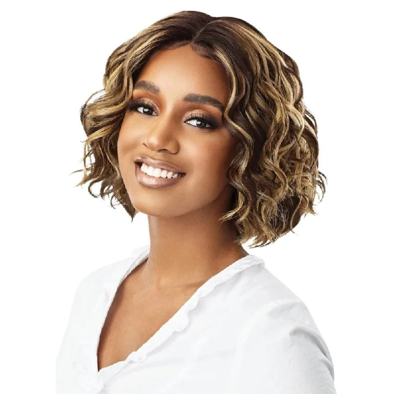 Colored wig with a curly texture for a bold and stylish choiceOutre EveryWear Synthetic Lace Front Wig - Every 25