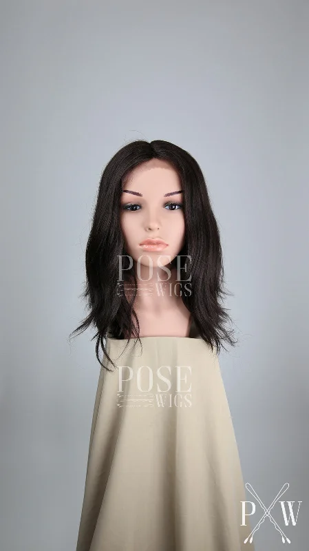 Lace wig with a middle - part for a classic and elegant styleHattie Dark Chocolate - Natural