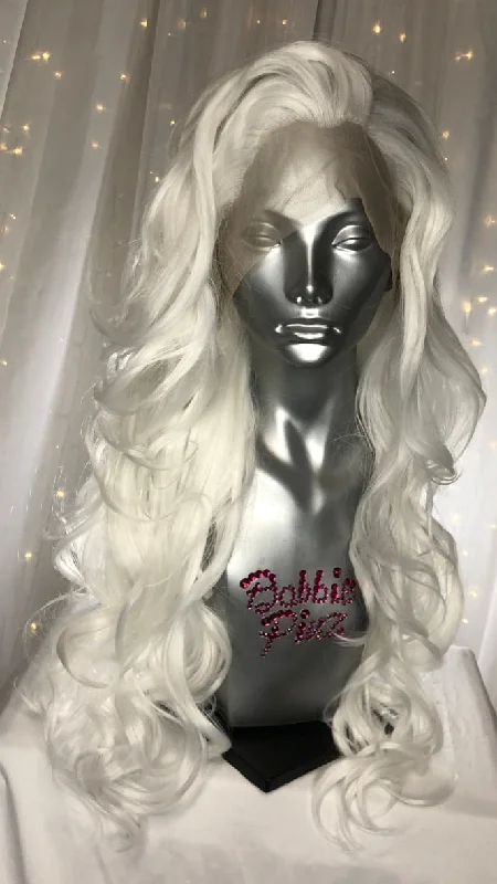 Lace wig with a side - part for a more flattering look"Karen" - Platinum White