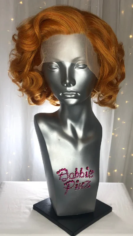 Lace wig with a 200 - density for a full and thick appearance"Roxie" - Copper Red