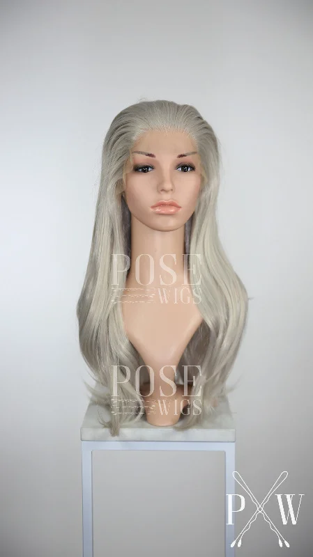 Lace wig with a curly texture for a bold and stylish choiceSky True Silver - Natural Plus