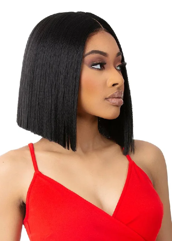 Lace wig with a middle - part for a classic and elegant styleGivana