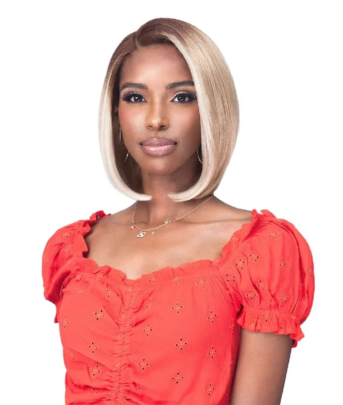 Lace wig with a 13x4 lace frontal for a wide - parting areaBobbi Boss Lace Front Wig- Mlf761 Aster