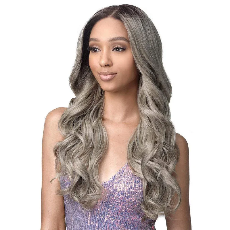 Lace wig with a 200 - density for a full and thick appearanceBobbi Boss HD Ultra Scalp Illusion Lace Wig - MLF473 Taren