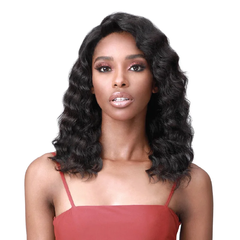 Lace wig with a wavy texture for a beachy lookBobbi Boss Unprocessed Bundle Human Hair 360 Lace Wig - MHLF416 Janel