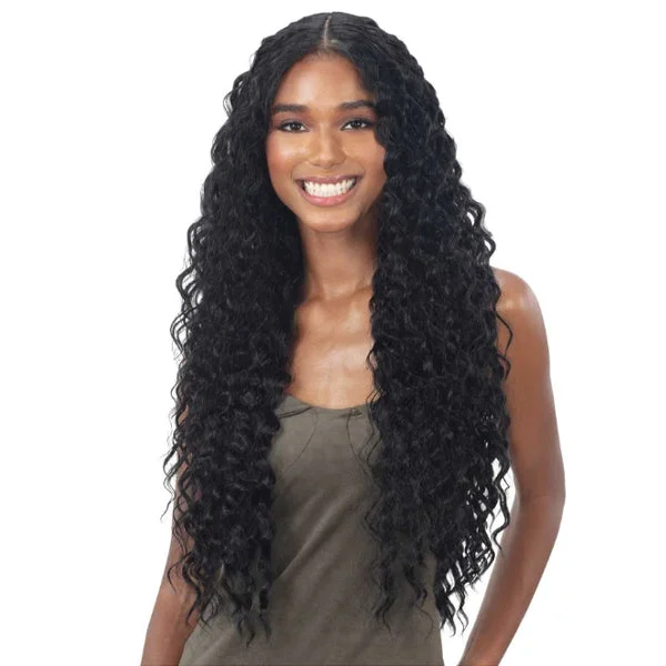 Lace wig with a pre - plucked hairline for a more natural lookFREETRESS EQUAL LEVEL UP HD LACE FRONT WIG CHERI [SW35CHX]