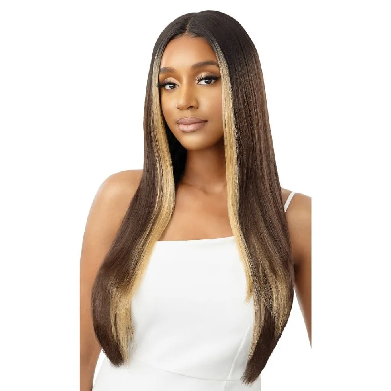 Lace wig with a silk - base cap for a comfortable and smooth feelOutre HD Transparent Lace Front Wig - Marcelina