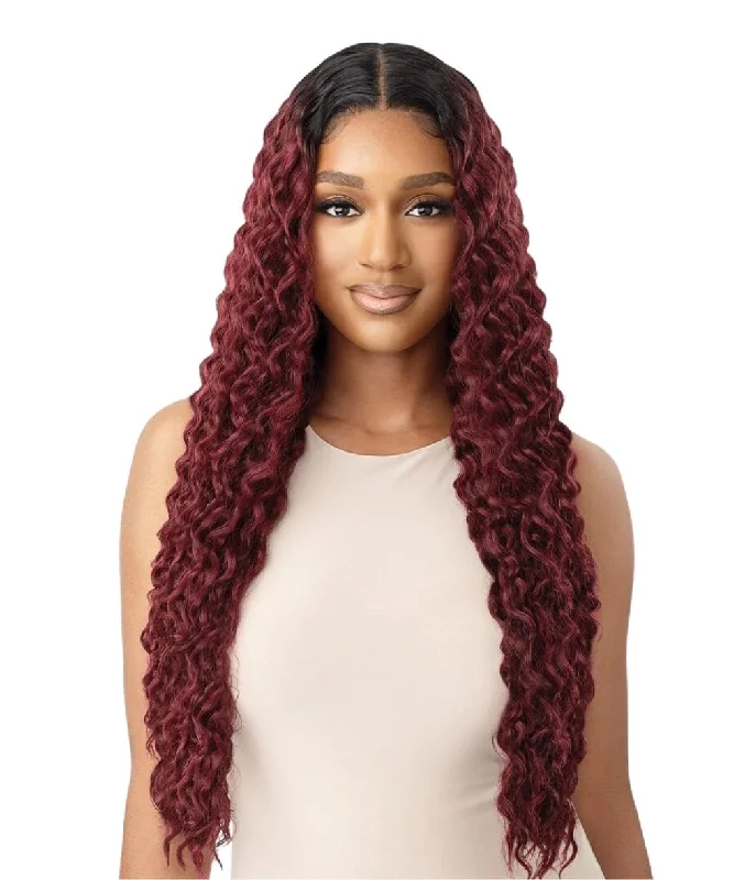 Lace wig with a silk - base cap for a comfortable and smooth feelOutre Lace Front Deluxe Wig-Marcella