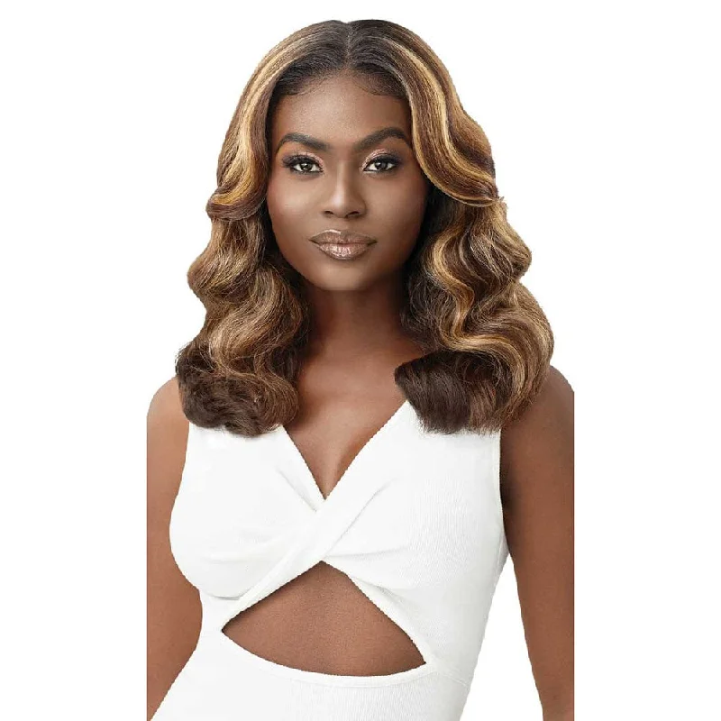 Lace wig with a 13x4 lace frontal for a wide - parting areaOutre Perfect Hairline 13x4 Lace Frontal Wig - Gelora