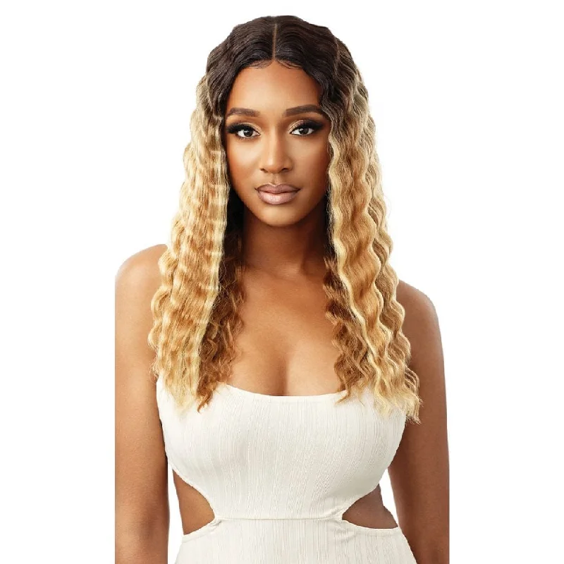 Full - lace wig with a natural - looking hairline for a seamless appearanceOutre HD Transparent Lace Front Wig - Talula