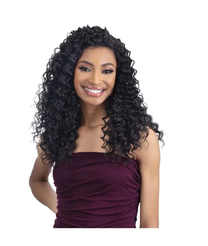 Full - lace wig with a natural - looking hairline for a seamless appearanceShake-N-Go Equal Laced Lace Wig- Tracey