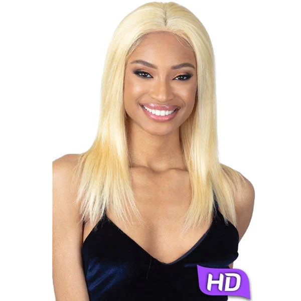 Lace wig with a wavy texture for a beachy lookSHAKE N GO HD 13"X4" STRAIGHT 18" GIRLFRIEND LACE FRONTAL [SWQR18X]